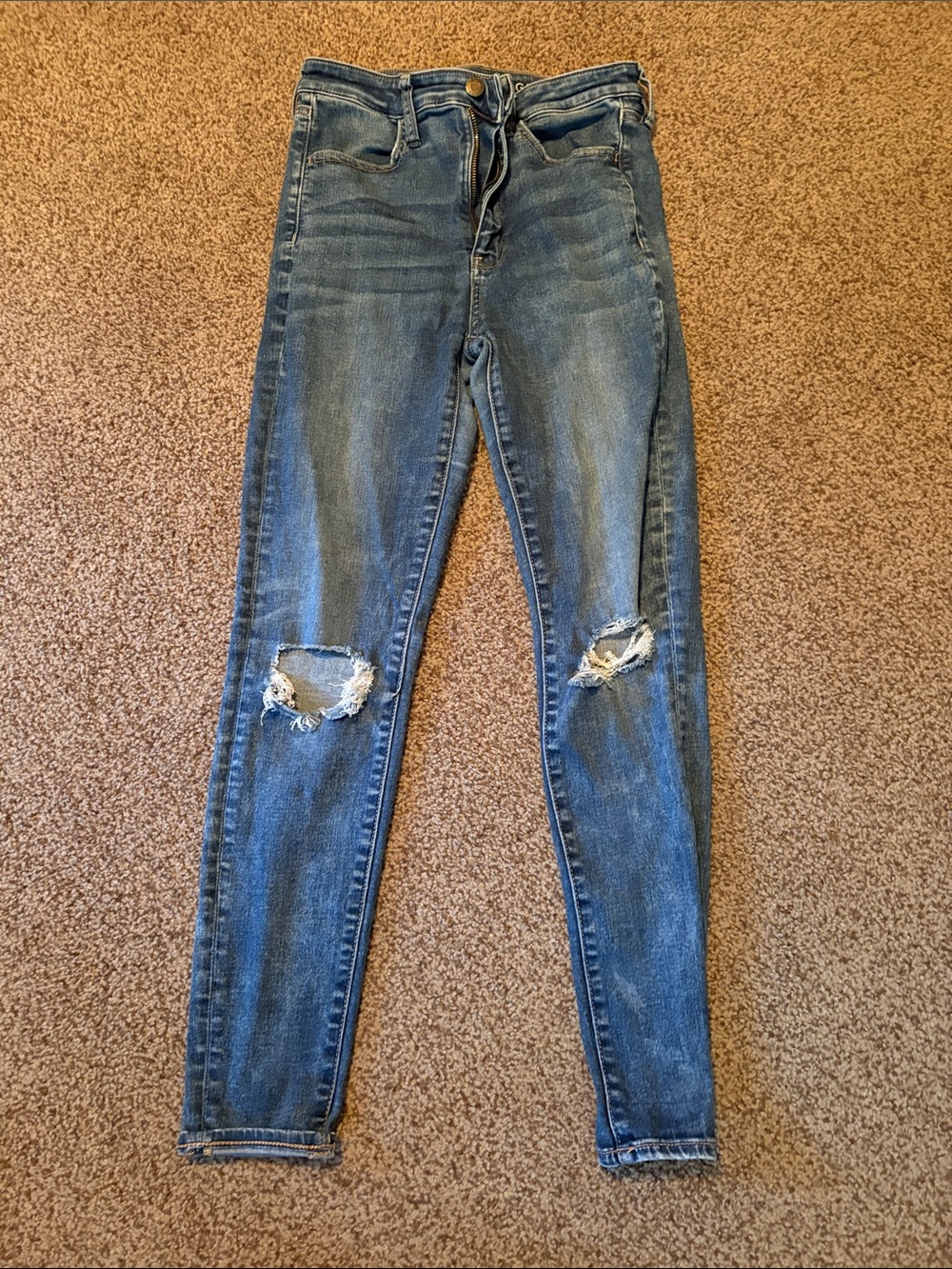 American Eagle High-Rise Distressed Skinny Jeans